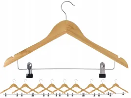 wieszaki-drewniane-z-poprzeczka-klipsami-na-ubrania-spodniczke-zestaw