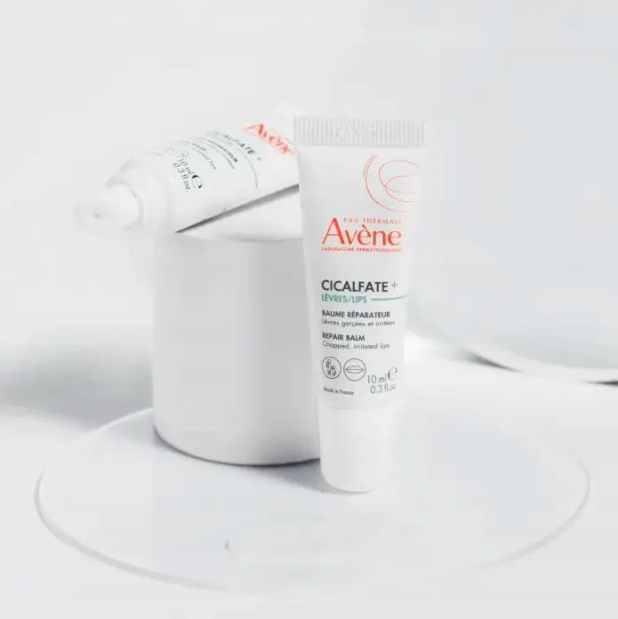 avene-cicalfate-regenerujacy-balsam-do-ust-10-ml