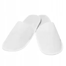 kapcie-hotelowe-1-02-flizelina-zakryte-100-par