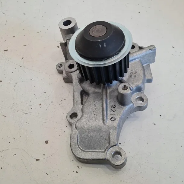 mitsubishi-space-runner-1-8-91-99-pompa-wody-producent-czesci-nps