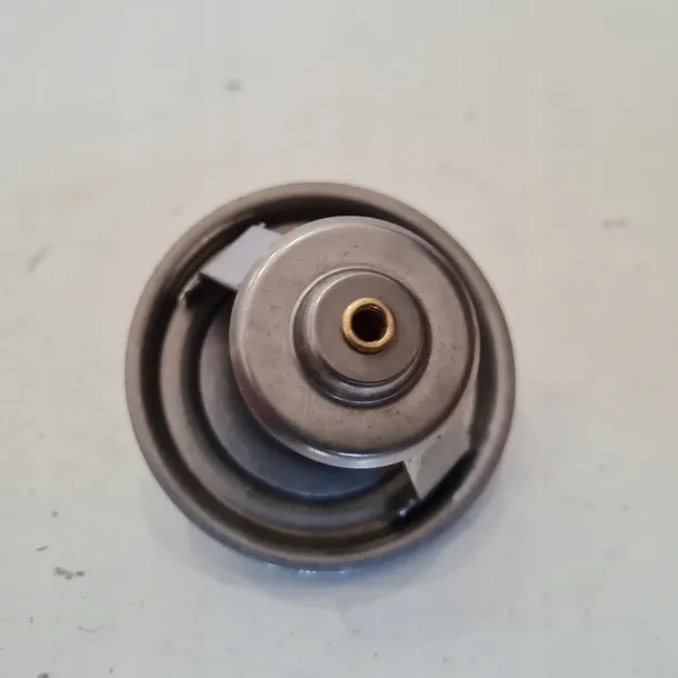 bmw-3-e30-e36-316-318-termostat-226-92-producent-czesci-termot