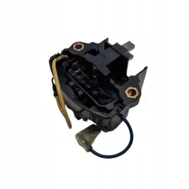 volkswagen-mercedes-seat-renault-regulator-napiecia-cq1010012