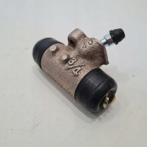 toyota-corolla-e10-e11-e12-cylinderek-hamulcowy-c52023-producent-czesci-abe