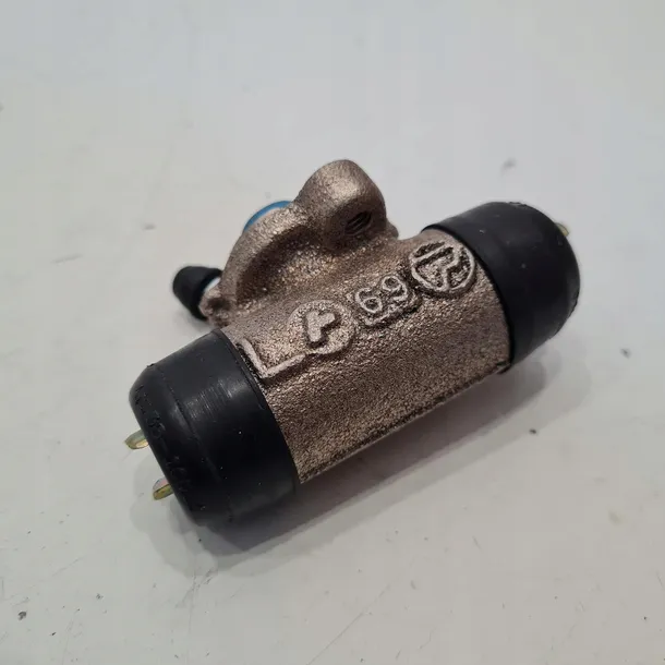 toyota-corolla-e10-e11-e12-cylinderek-hamulcowy-c52023-typ-samochodu-samochody-osobowe