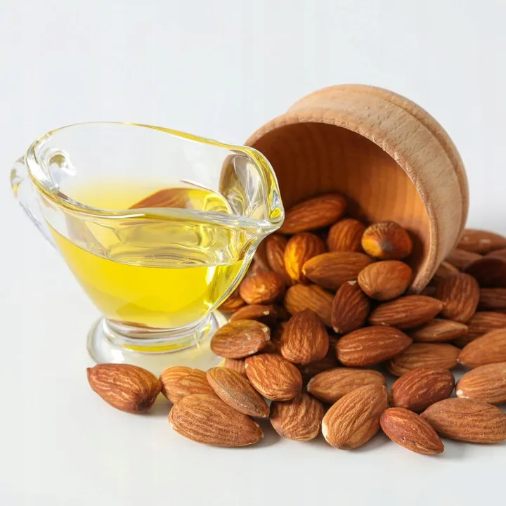 naturalny-olej-ze-slodkich-migdalow-1-litr-szklana-butelka-z