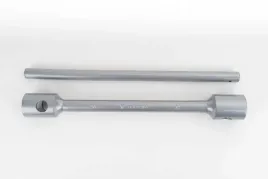 klucz-do-kol-dwustronny-30-32mm-l395mm-z-przetyczka