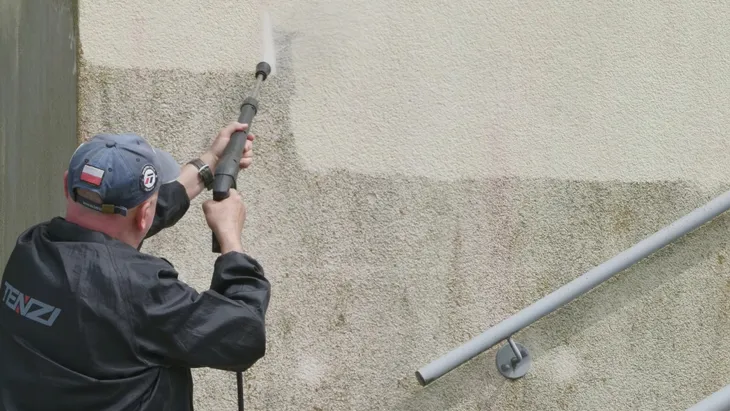 tenzi-apc-out-5l-stan-nowy-liczba-sztuk-1-szt