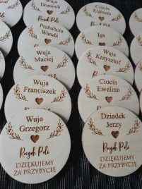 drewniane-winietki-podziekowania-grawer