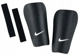 ochraniacze-pilkarskie-nike-nagolenniki-guard-r-l