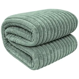 miekki-koc-lea-200x220-zielony-lekki-tloczony-do-sypialni-salonu