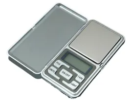 waga-jubilerska-elektroniczna-do-lekkich-rzeczy-200g-001g-atomic