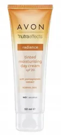 avon-nawilzajaco-koloryzujacy-krem-na-dzien