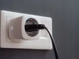 inteligentne-gniazdko-sterowane-wifi-android-tuya-smart-home-pomiar-stan-nowy-zasilanie-sieciowe