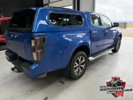 zabudowa-premium-hardtop-4x4-szyby-podnoszone-isuzu-d-max-2020