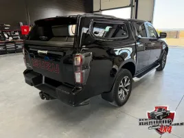 zabudowa-premium-hardtop-4x4-szyby-podnoszone-isuzu-d-max-2020