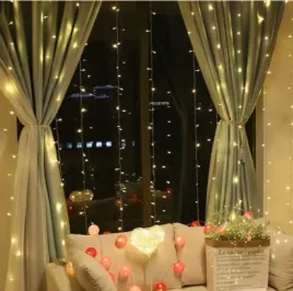 kurtyna-swietlna-do-okna-300-led-cieple-swiatlo