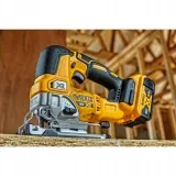 dewalt-dcs334n-wyrzynarka-akumulatorowa-brushless-stan-nowy-mocowanie-brzeszczotu-chwyt-typu-t