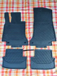 oryginalne-dywaniki-gumowe-mercedes-benz-c205-a205