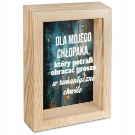 drewniana-skarbonka-na-dzien-chlopaka-prezent-z6