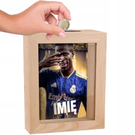skarbonka-drewniana-na-pieniadze-imie-vinicius-real-madryt-na-prezent-y5