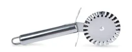 wykrawaczkarbowane-radelko-stalowe-195-cm-do-faworkow-pierogow-i-ciasta
