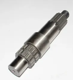 walek-kola-atakujacego-zetor-72112506