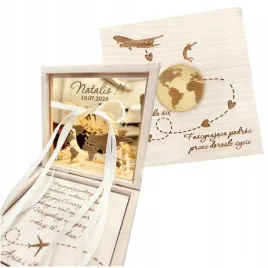 pudelko-na-pieniadze-prezent-na-18-urodziny-osiemnatstke-kartka