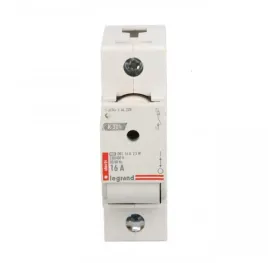 rozlacznik-izolacyjny-z-bezpiecznikami-230-400-v-legrand-606604