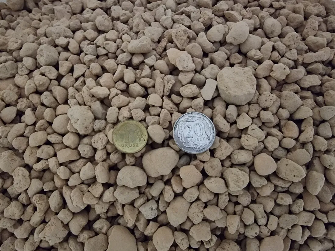 euro-akadama-ziemia-do-bonsai-20-kg-40l-5-12-mm