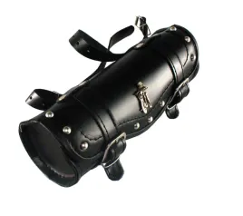 skorzany-piornik-motocyklowy-motocyklista