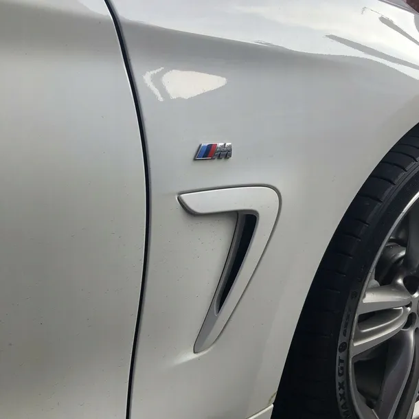 emblemat-marka-bmw