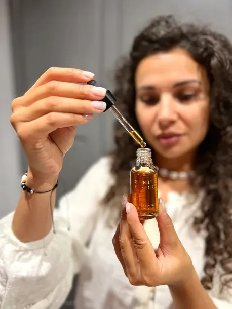 kropelki-samoopalajace-do-twarzy-medium-dark-dodaj-do-ulubionego-stan-opakowania-oryginalne