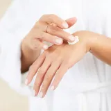 serum-do-suchej-skory-przeciwstarzeniowe-do-dloni-farmona-slow-age-stan-nowy-opakowanie-inny