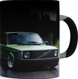 ladny-kubek-magiczny-czarny-volvo-02