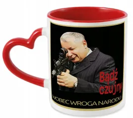 kubek-bialy-czerwone-serce-pis-kaczor-zly-pan