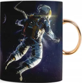 ladny-kubek-zlote-ucho-astronauta