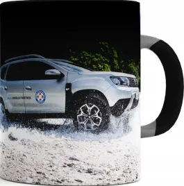 ladny-kubek-magiczny-czarny-dacia-08