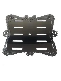 metalowa-ramka-tablicy-rejestracyjnej-stal-nierdzewna