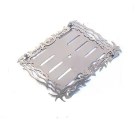 metalowa-ramka-tablicy-rejestracyjnej-stal-nierdzewna