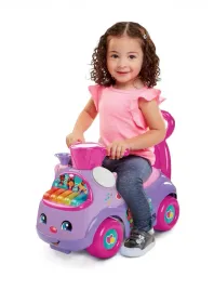 jezdzik-fisher-price-muzyczna-parada-fioletowy