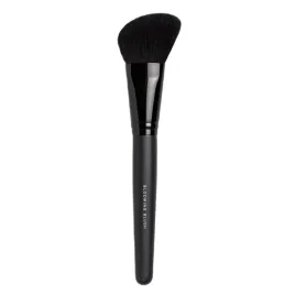 bareminerals-blooming-blush-brush-pedzel-do-rozu