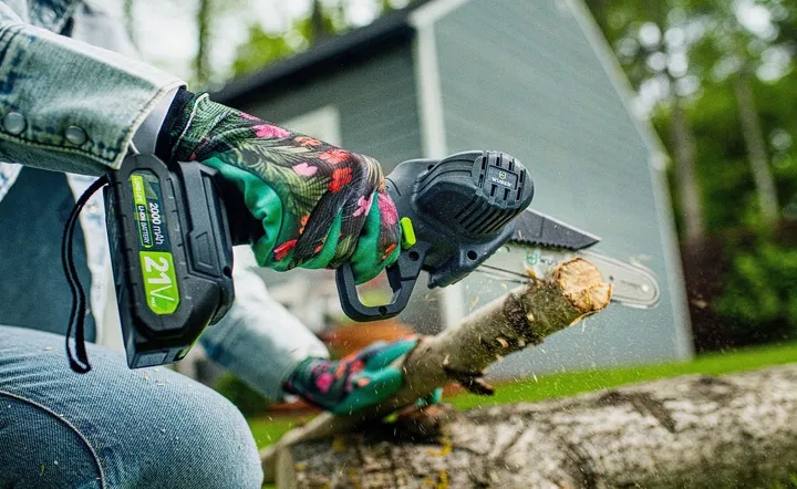 pila-lancuchowa-akumulatorowa-mini-pilarka-galeziowka-2xaku-stan-nowy