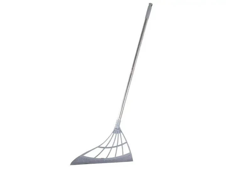 magiczna-miotla-silikonowa-ze-sciagaczka-magicbroom-marka-verk-group