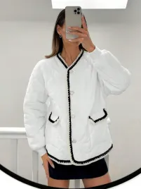 kurtka-damska-pikowana-elegancka-stylowa-ze-zlotymi-guzikami-biala-shein-s