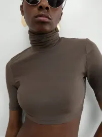 top-crop-z-golfem-brazowy-casual-missguided-s-36