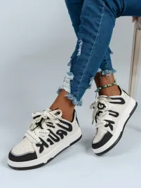 sneakersy-damskie-czarne-niskie-sznurowane-kontrastowe-wstawki-eur-39