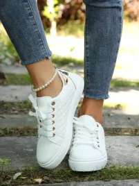 sneakersy-damskie-biale-skora-ekologiczna-pikowane-sznurowane-zlote-detale