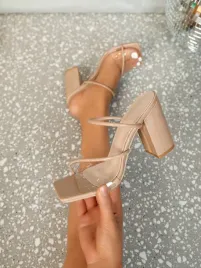 klapki-damskie-mule-eleganckie-stylowe-modne-bezowe-shein-40