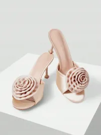 klapki-satynowe-eleganckie-na-szpilce-z-duza-roza-3d-bezowe-premium-motf-37