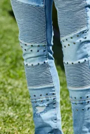 jeansy-rurki-bikery-z-dziurami-przetarciami-boohoo-32